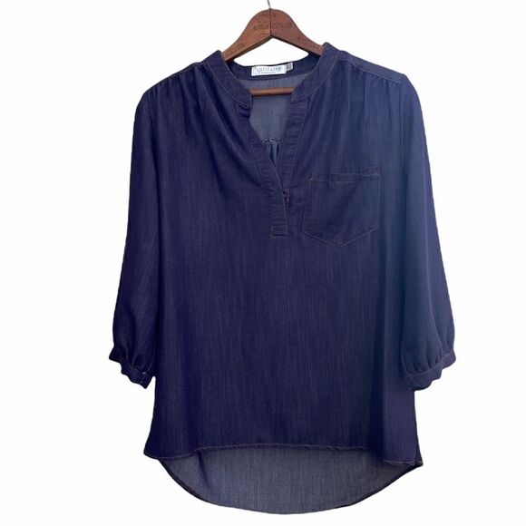 Solitaire Lightweight Denim V Neck Top - Picture 1 of 6